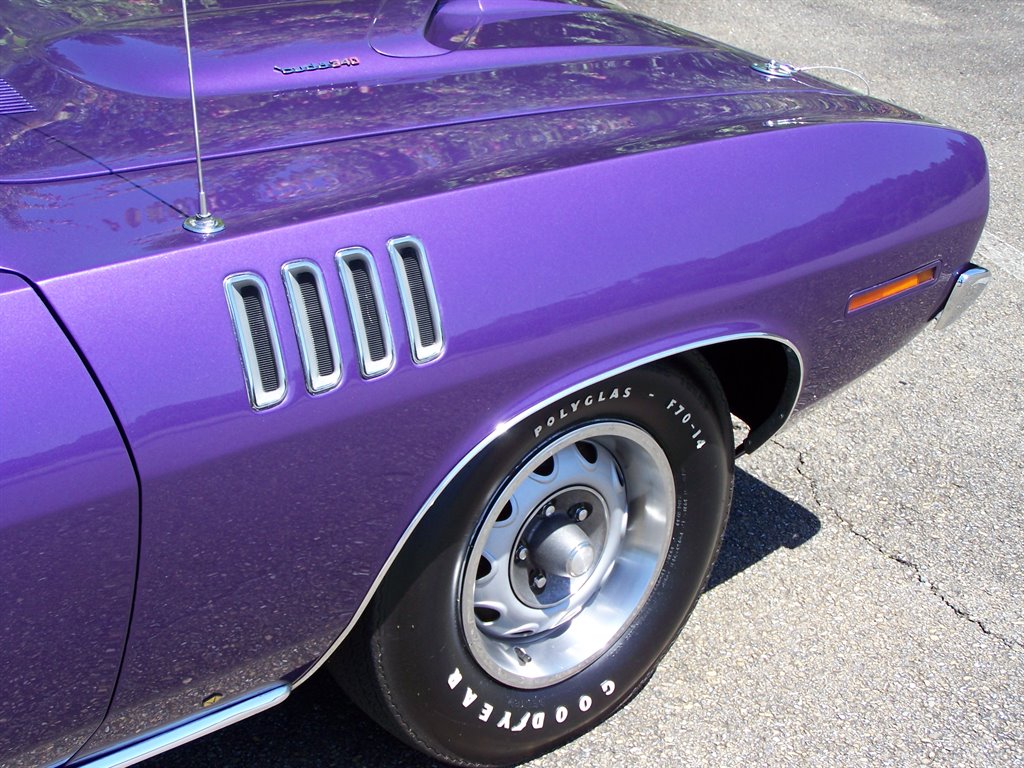1971 Plymouth Cuda - $158,890