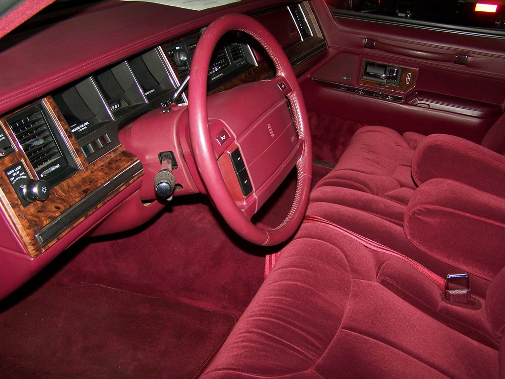 1991 Lincoln Town Car - $20,890