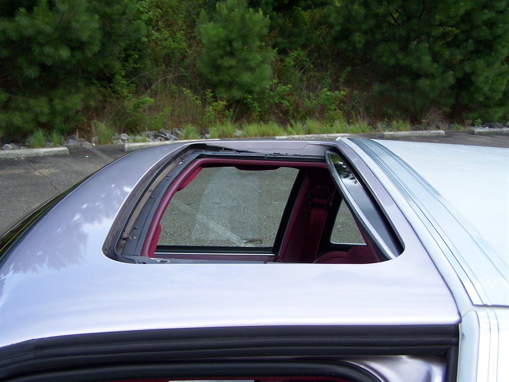 1991 Lincoln Town Car - $20,890