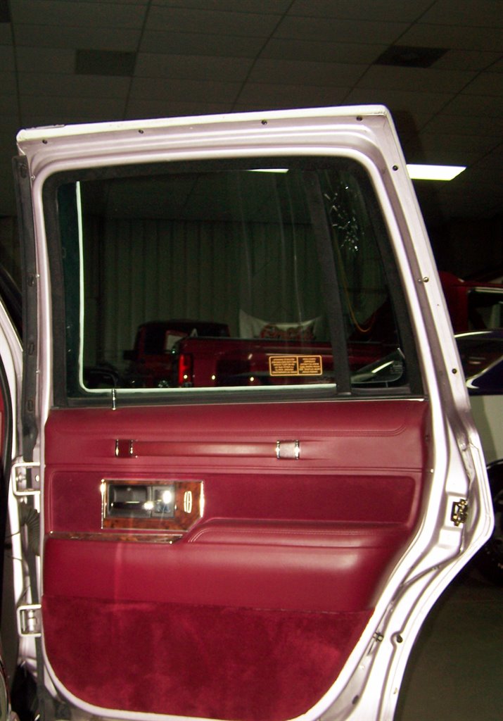 1991 Lincoln Town Car - $20,890
