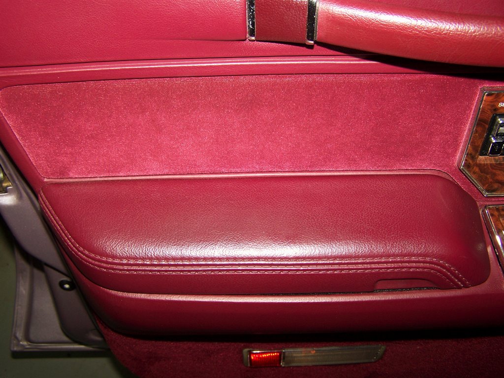 1991 Lincoln Town Car - $20,890