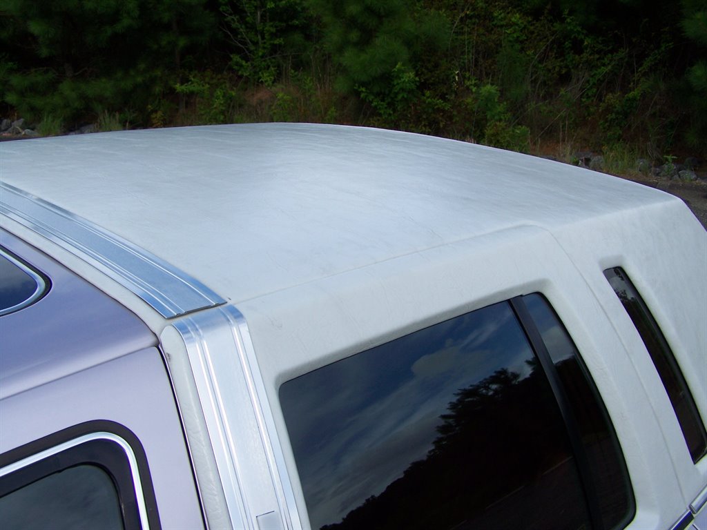 1991 Lincoln Town Car - $20,890