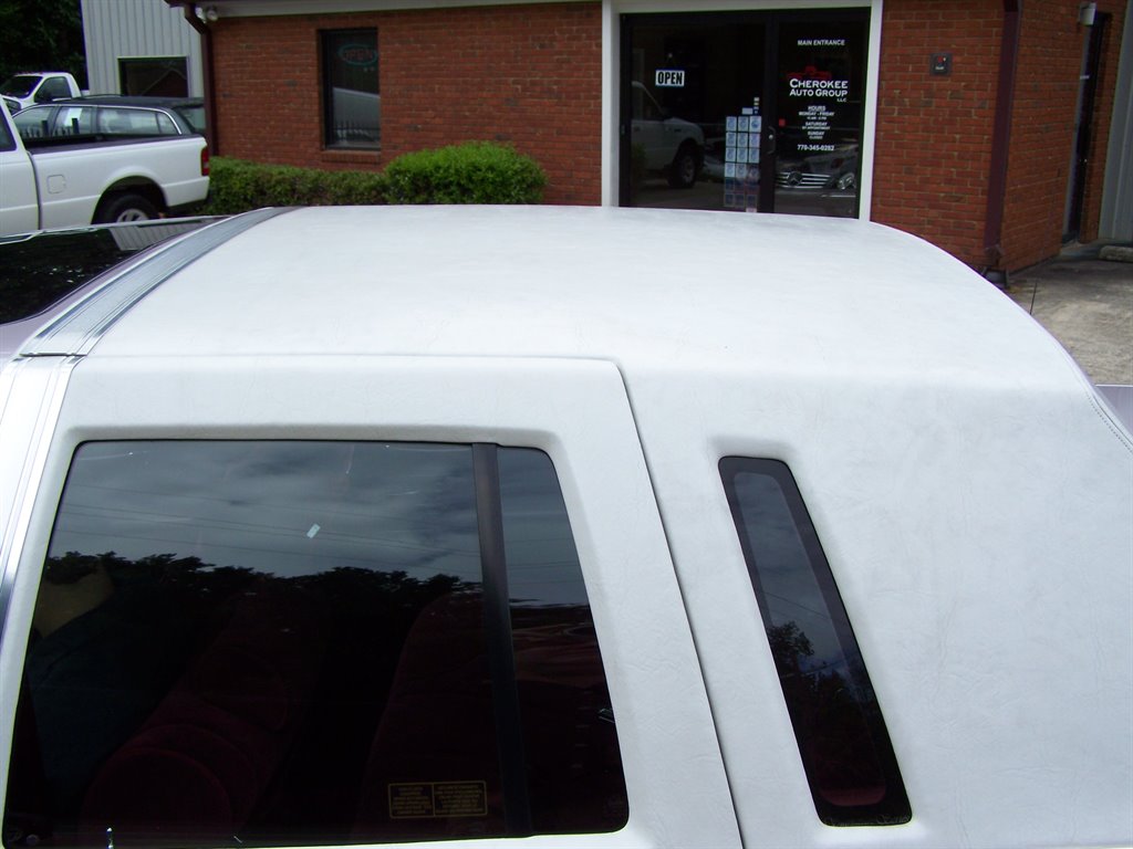 1991 Lincoln Town Car - $20,890