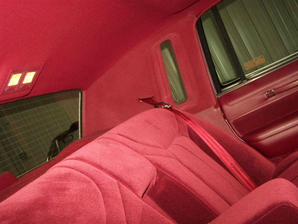 1991 Lincoln Town Car - $20,890