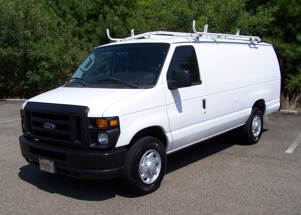 2009 Ford E-350 - $18,990