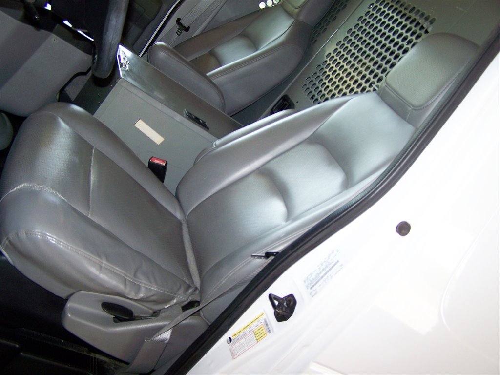 2009 Ford E-350 - $18,990