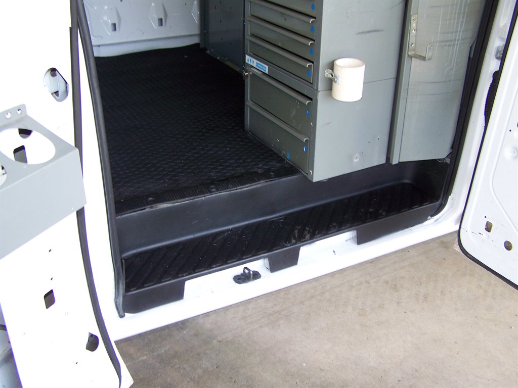 2009 Ford E-350 - $18,990