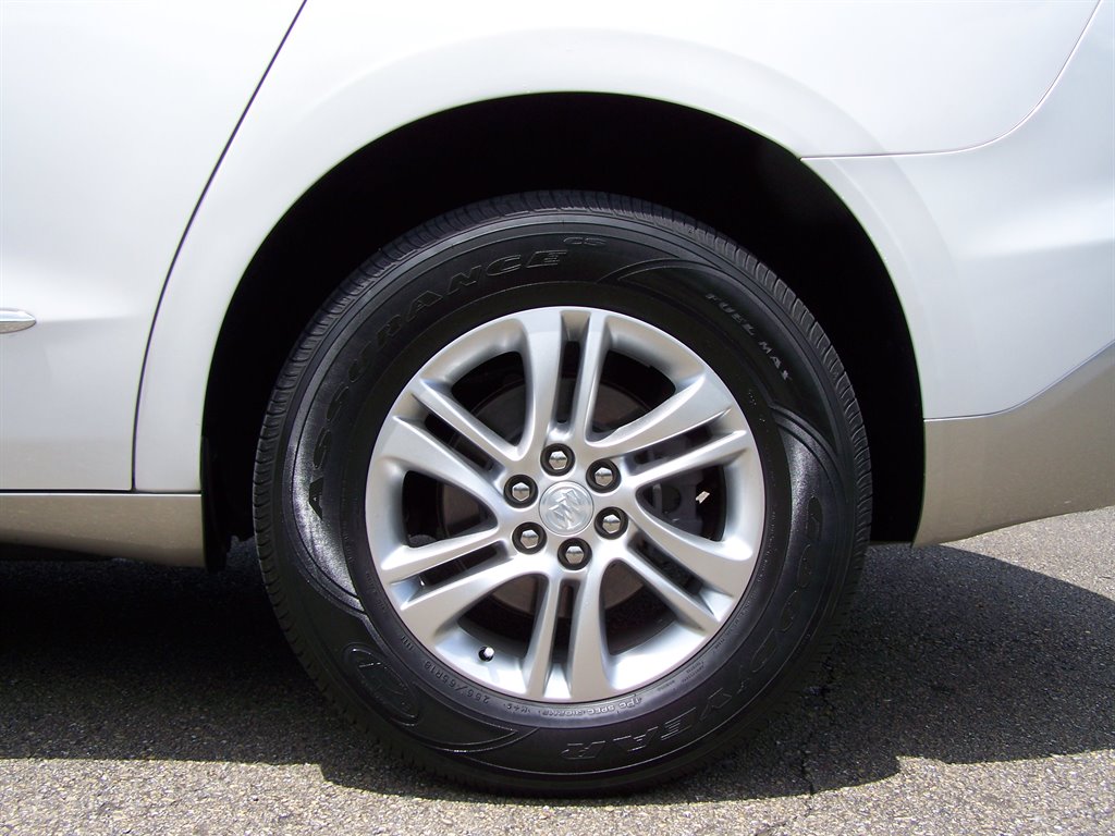 2021 Buick Enclave - $29,890