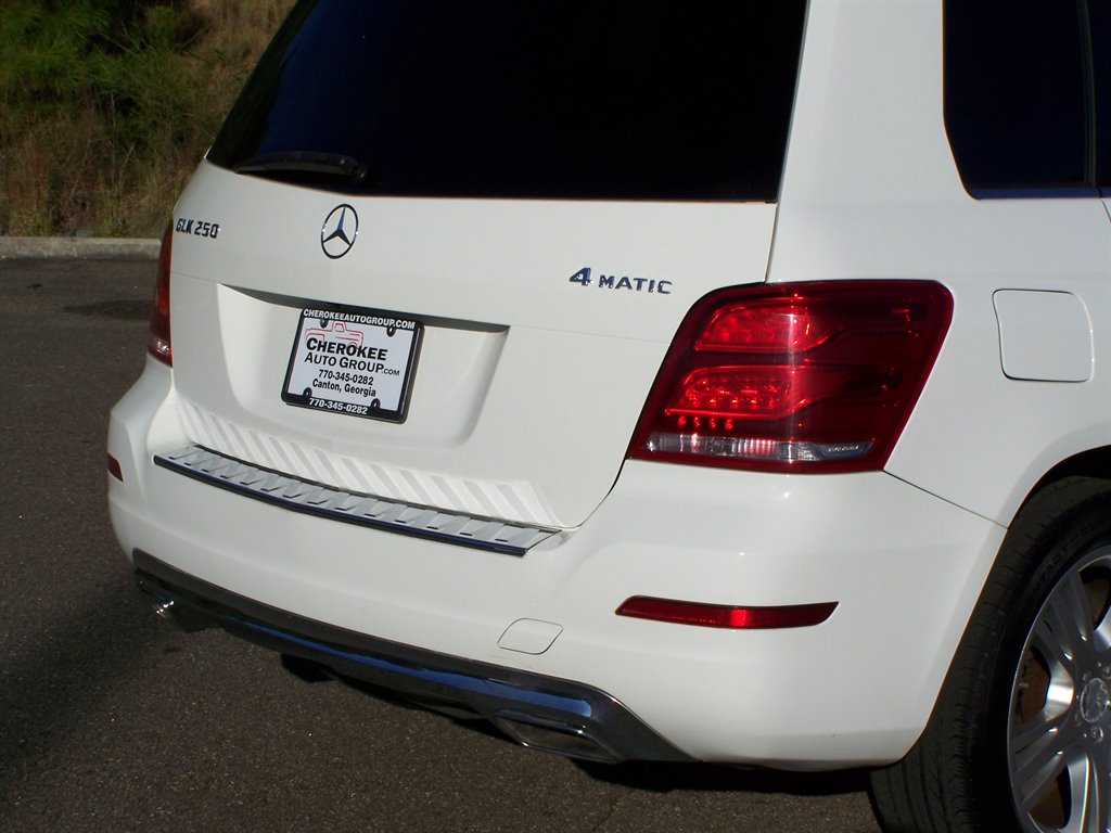 2015 Mercedes-Benz GLK-Class - $12,890