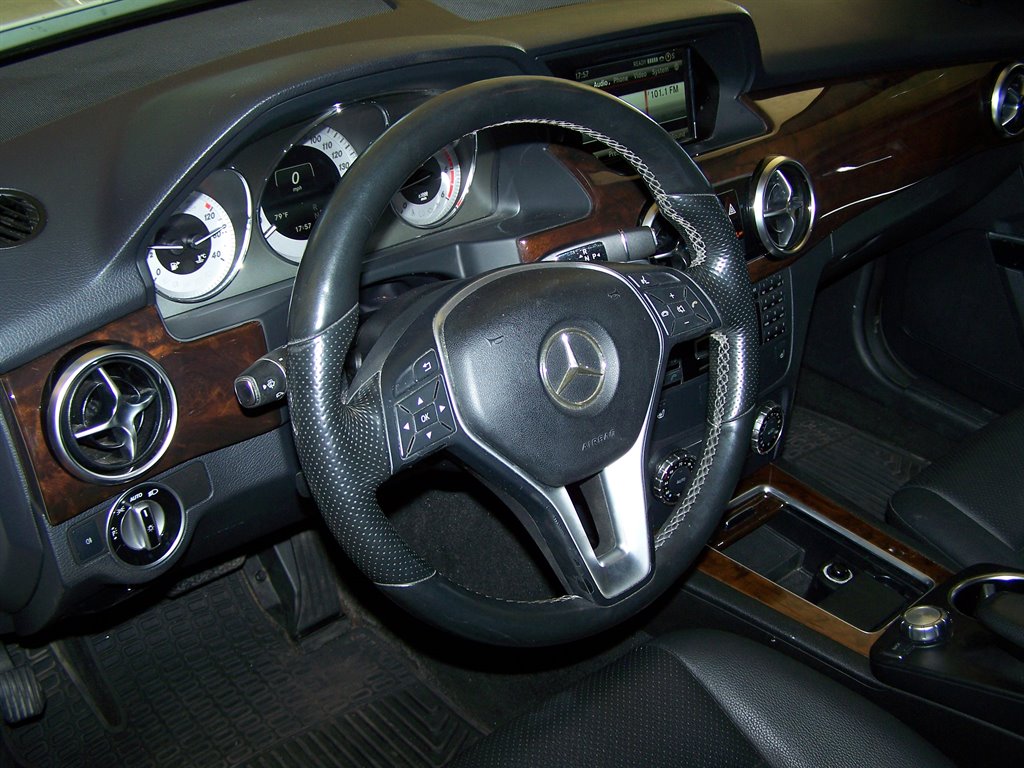 2015 Mercedes-Benz GLK-Class - $12,890