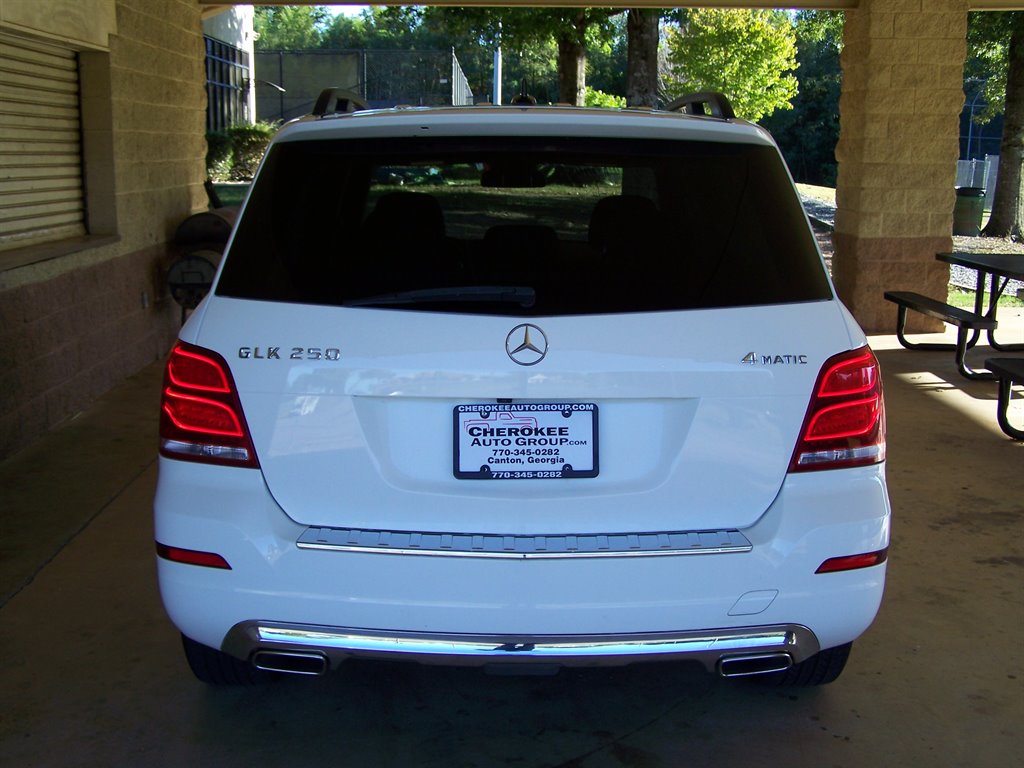 2015 Mercedes-Benz GLK-Class - $12,890