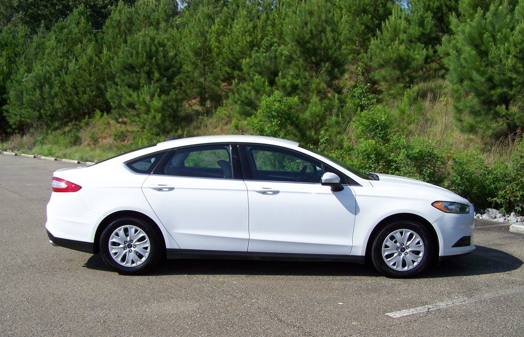 2014 Ford Fusion - $11,890