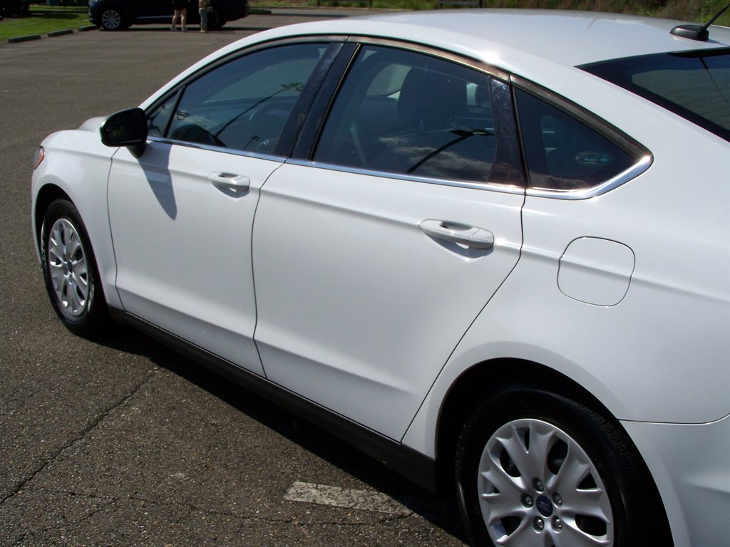 2014 Ford Fusion - $11,890
