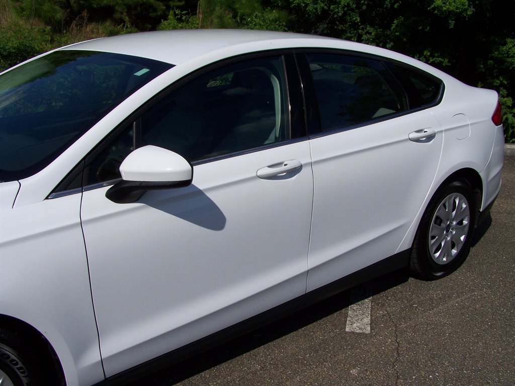 2014 Ford Fusion - $11,890