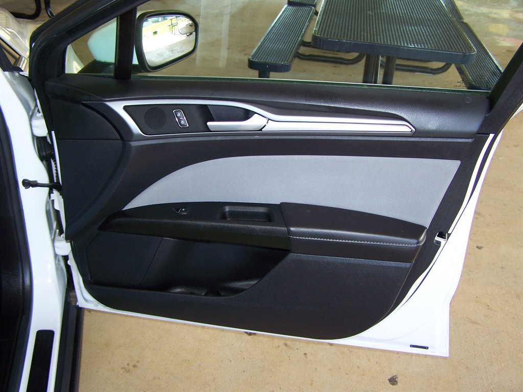 2014 Ford Fusion - $11,890