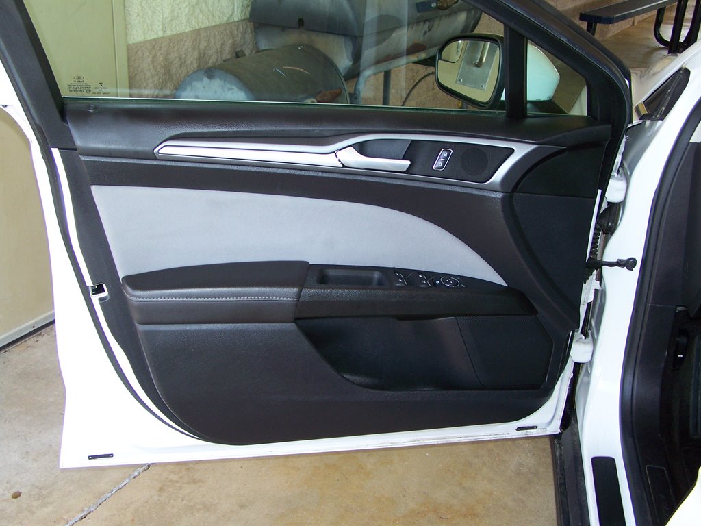 2014 Ford Fusion - $11,890