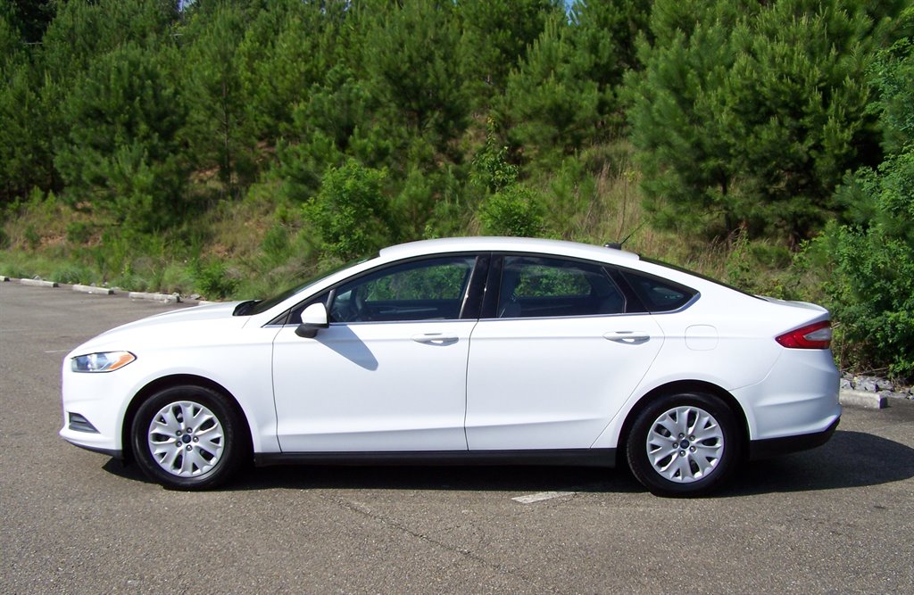 2014 Ford Fusion - $11,890