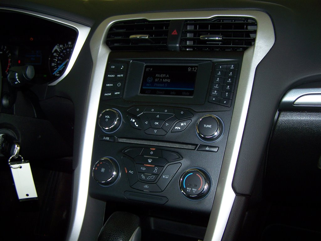 2015 Ford Fusion - $9,990