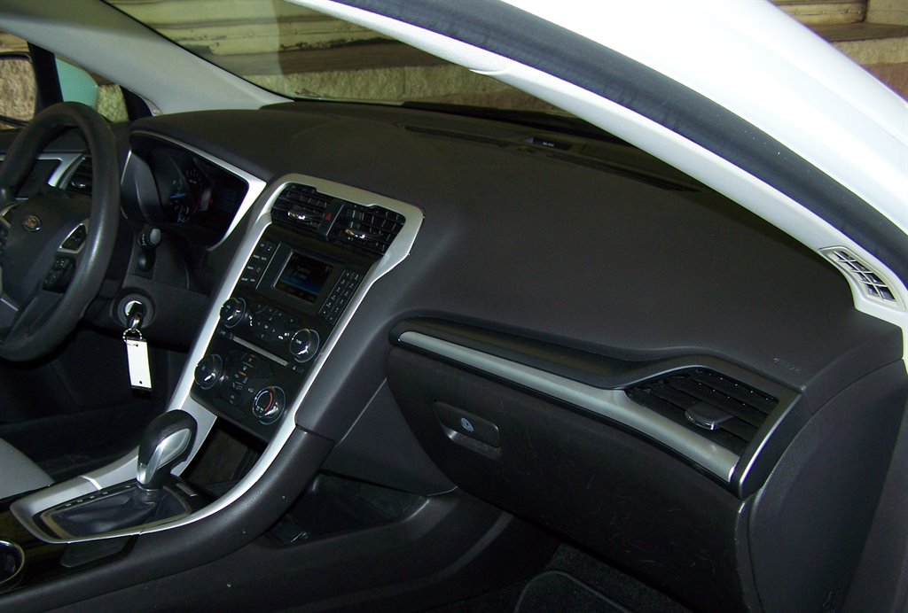 2015 Ford Fusion - $9,990