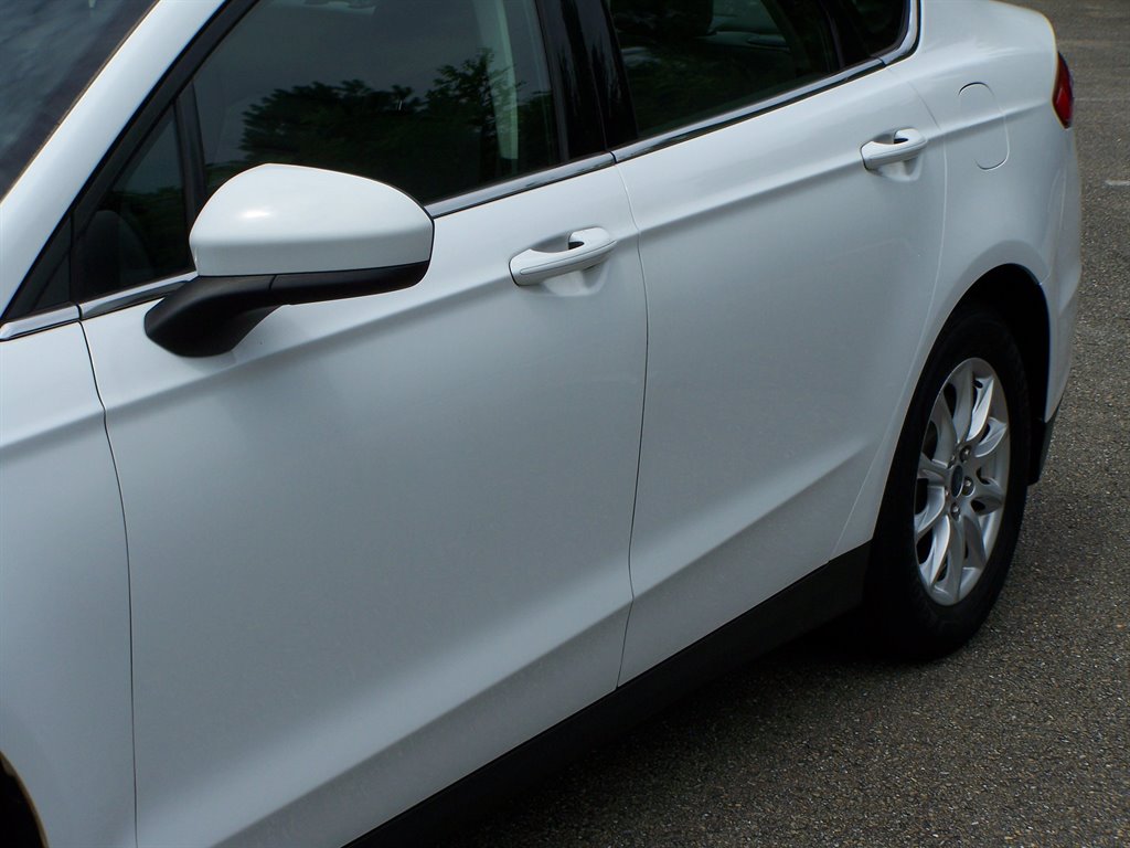 2015 Ford Fusion - $9,990