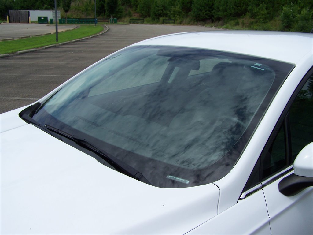 2015 Ford Fusion - $9,990