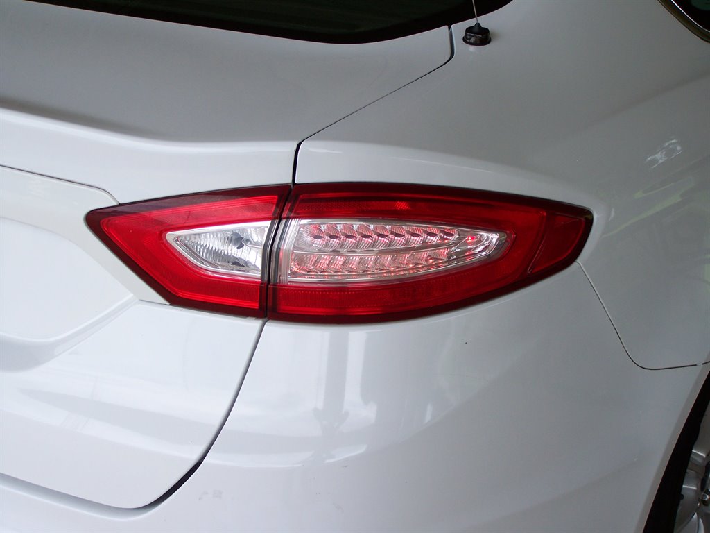 2015 Ford Fusion - $9,990