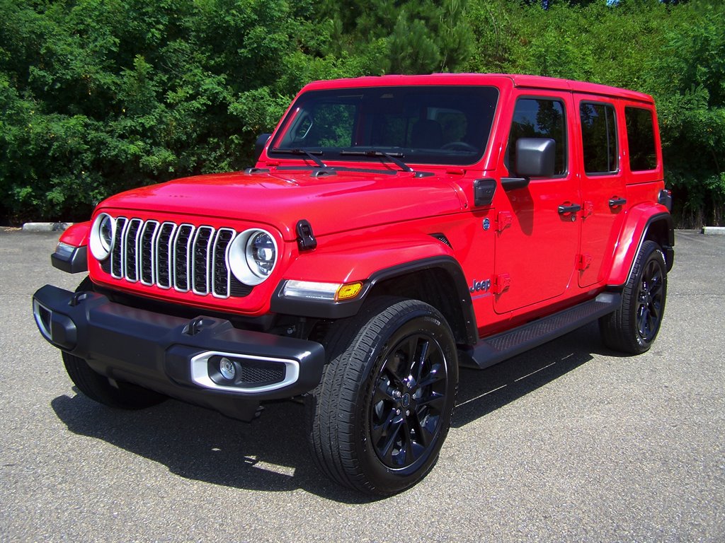 2025 Jeep Wrangler - $32,890