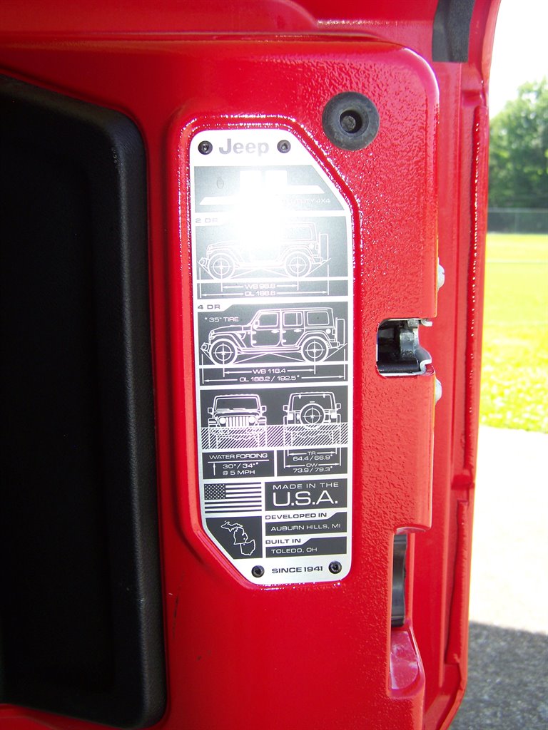 2025 Jeep Wrangler - $32,890