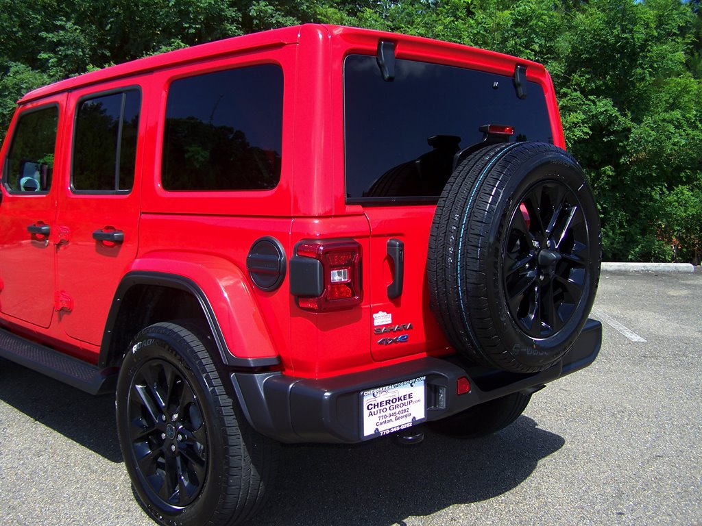 2025 Jeep Wrangler - $32,890