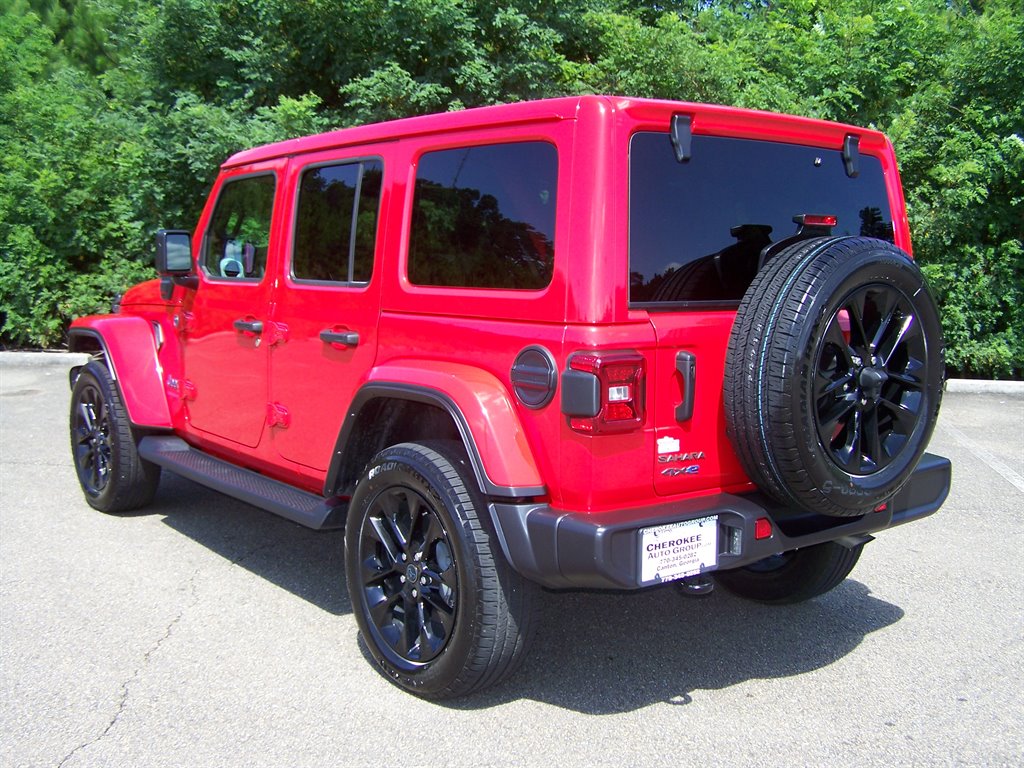 2025 Jeep Wrangler - $32,890