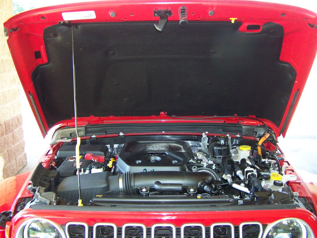 2025 Jeep Wrangler - $32,890