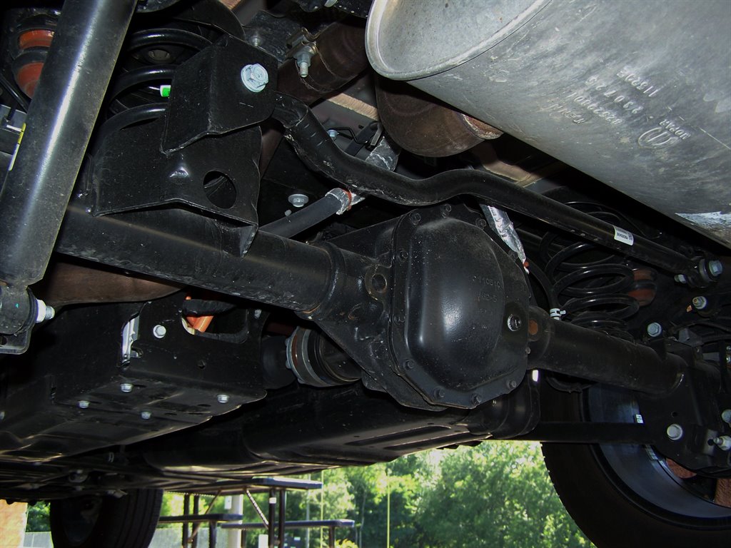 2025 Jeep Wrangler - $32,890