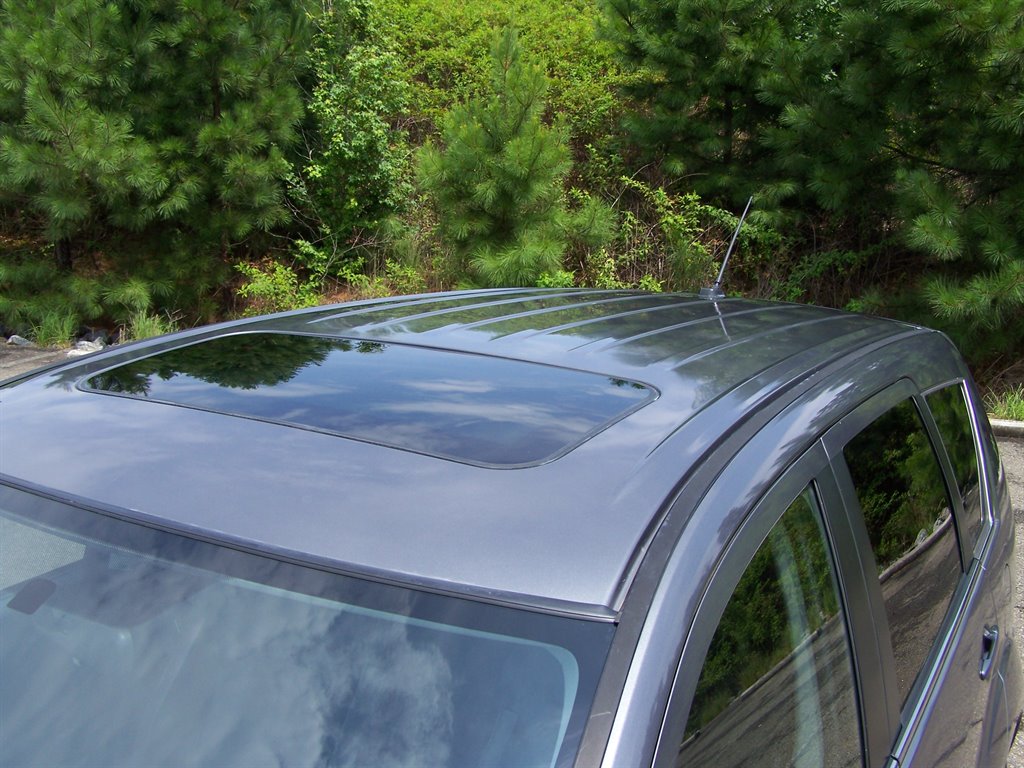2010 Mitsubishi Outlander - $12,890