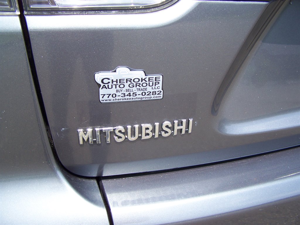 2010 Mitsubishi Outlander - $12,890