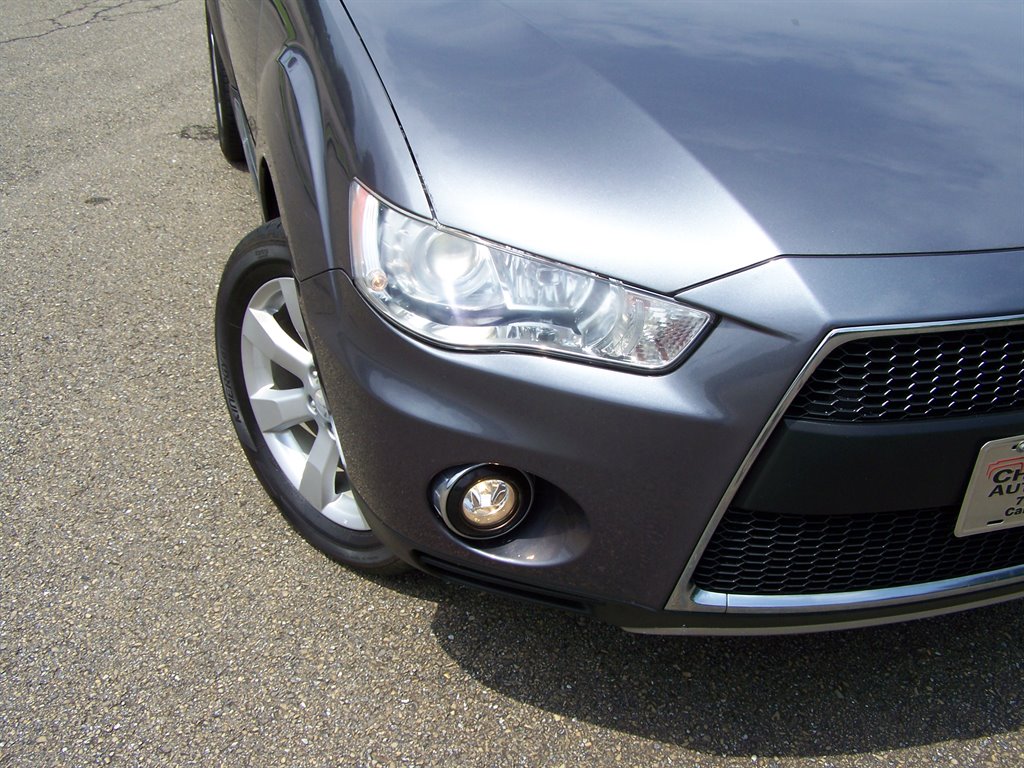 2010 Mitsubishi Outlander - $12,890