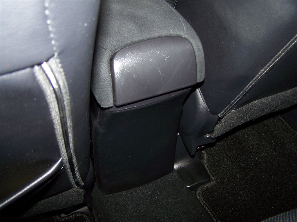2010 Mitsubishi Outlander - $12,890