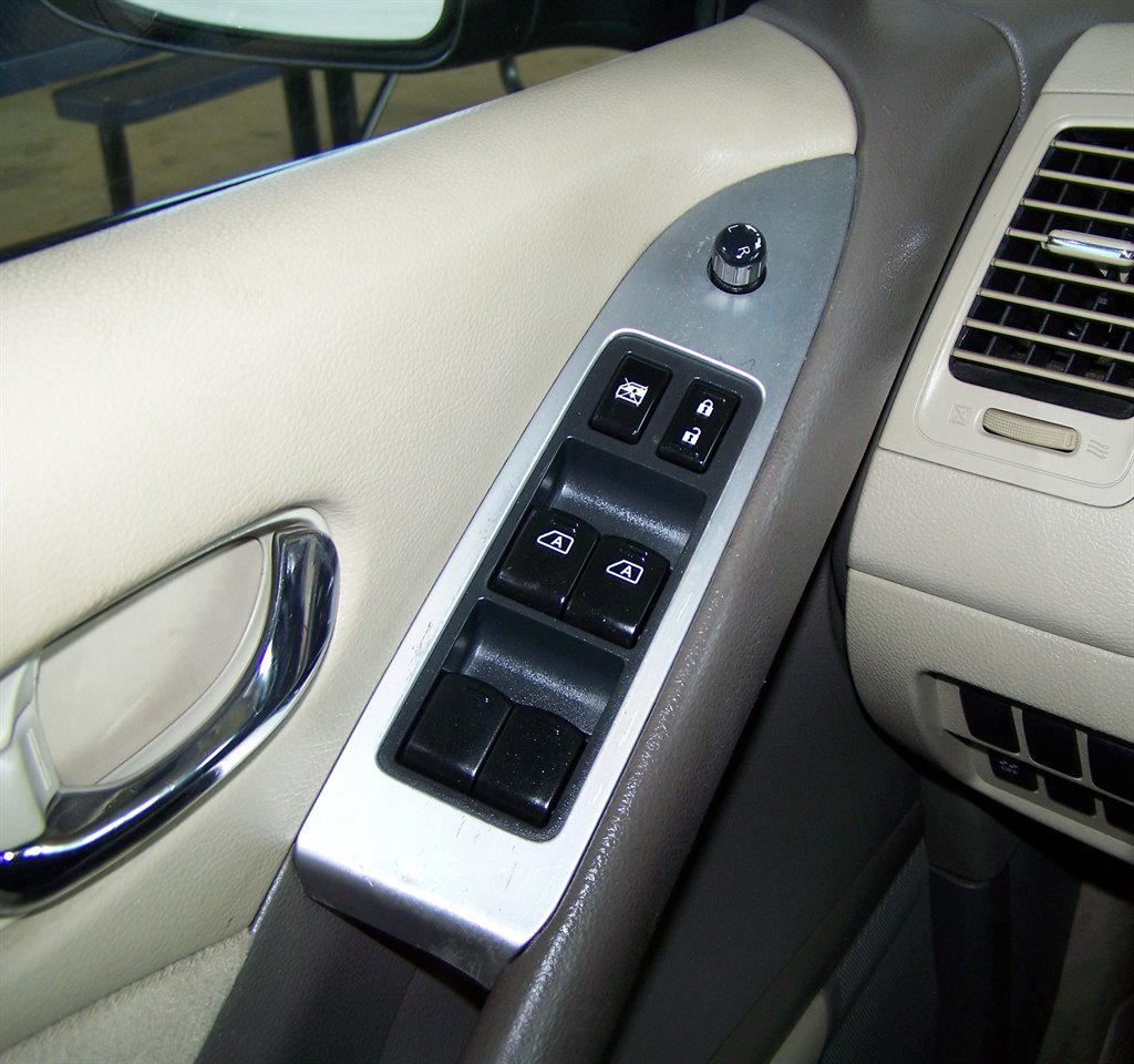 2011 Nissan Murano - $8,990