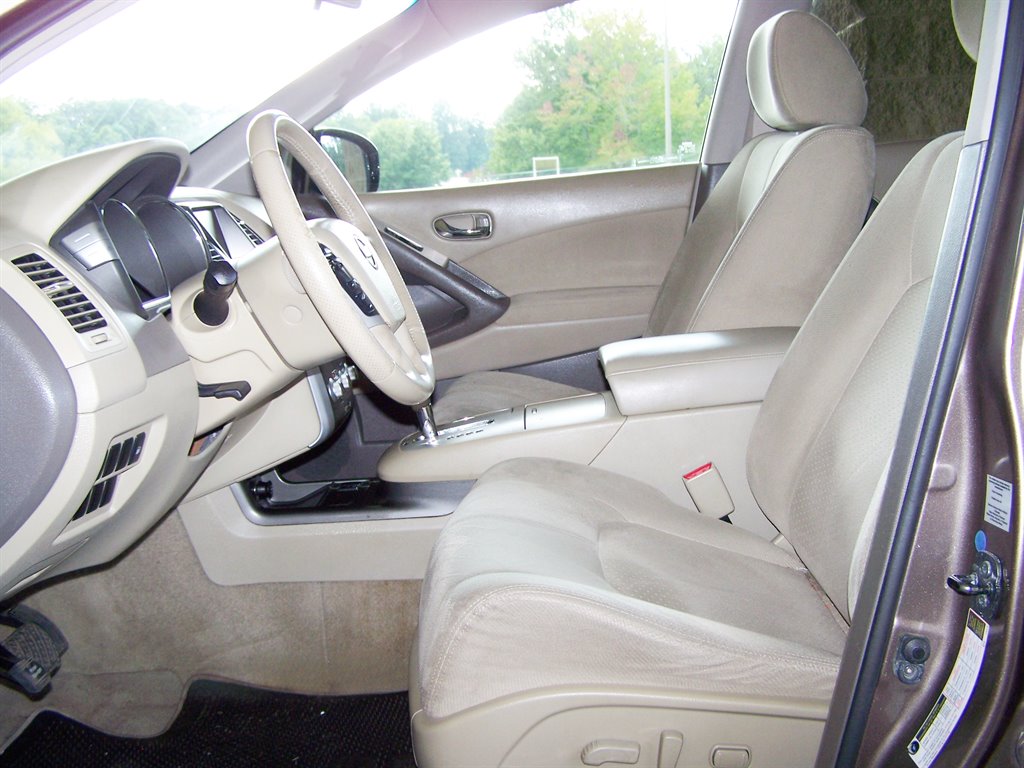2011 Nissan Murano - $8,990