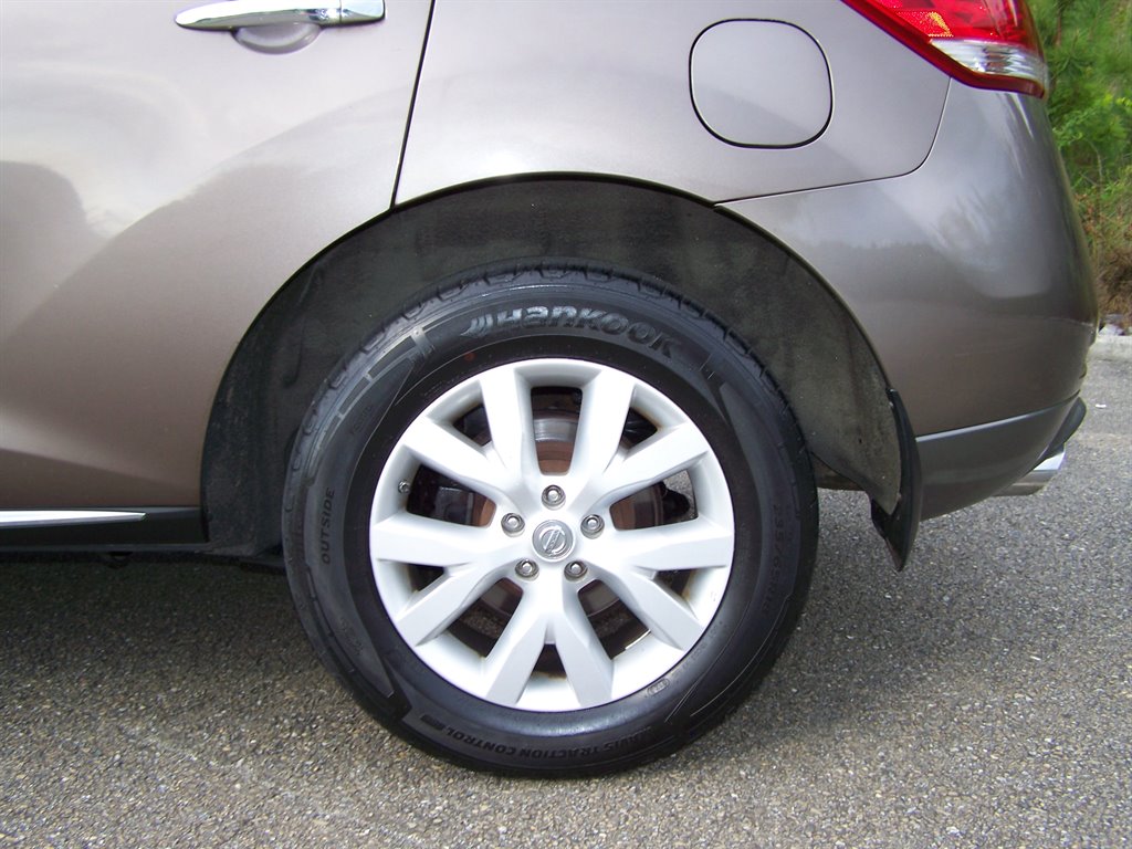 2011 Nissan Murano - $8,990