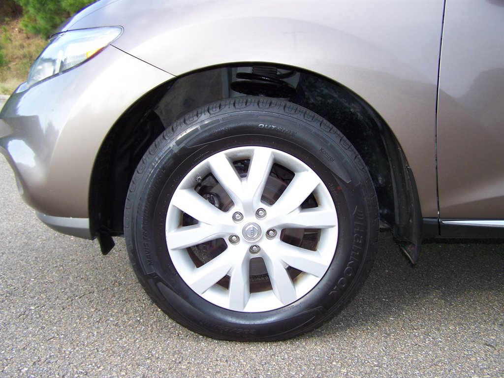 2011 Nissan Murano - $8,990