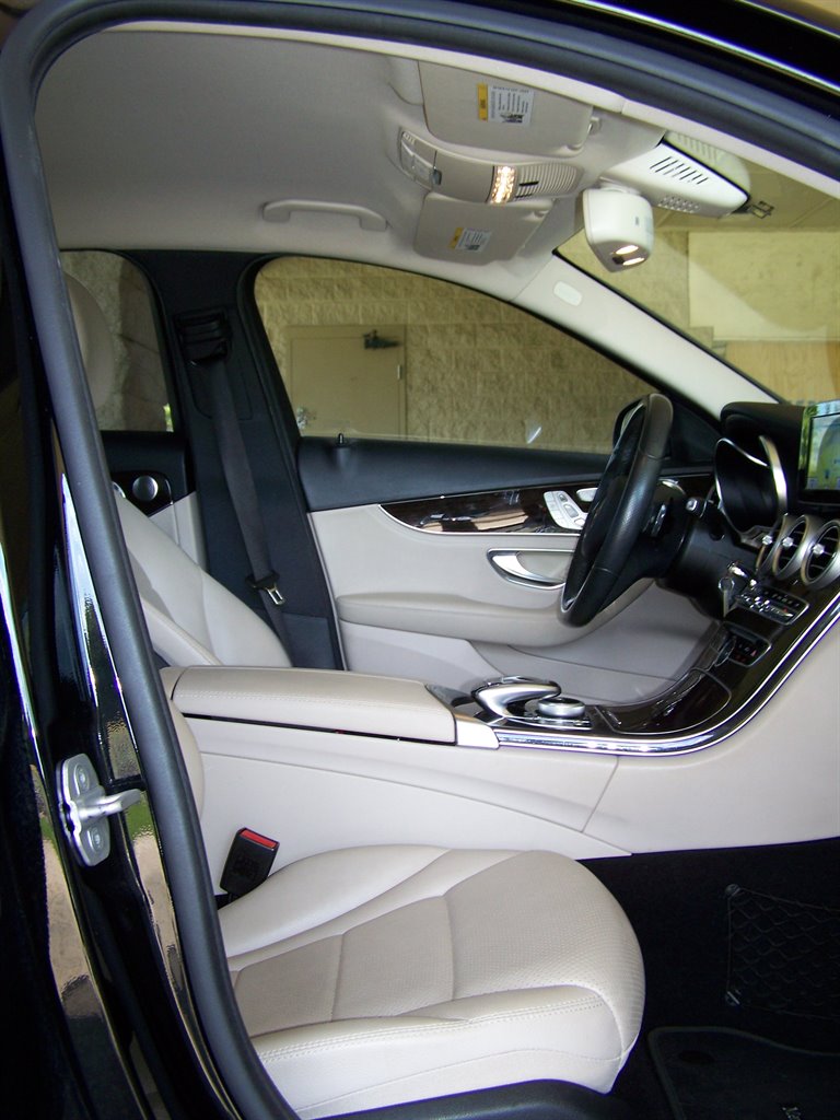 2015 Mercedes-Benz C-Class - $12,890