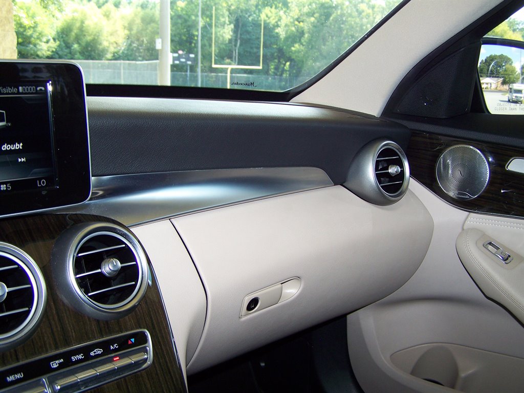 2015 Mercedes-Benz C-Class - $12,890