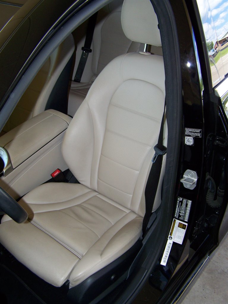 2015 Mercedes-Benz C-Class - $12,890