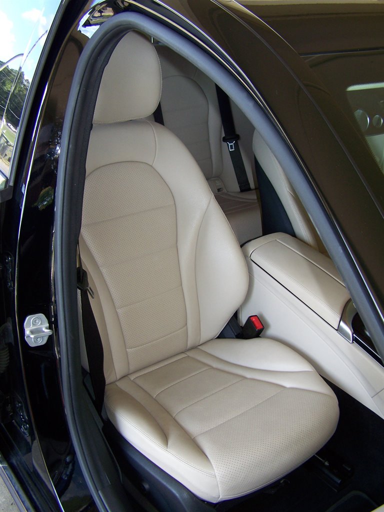2015 Mercedes-Benz C-Class - $12,890
