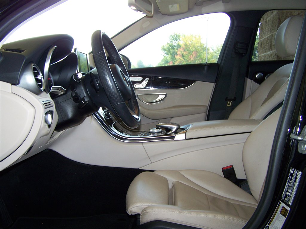 2015 Mercedes-Benz C-Class - $12,890