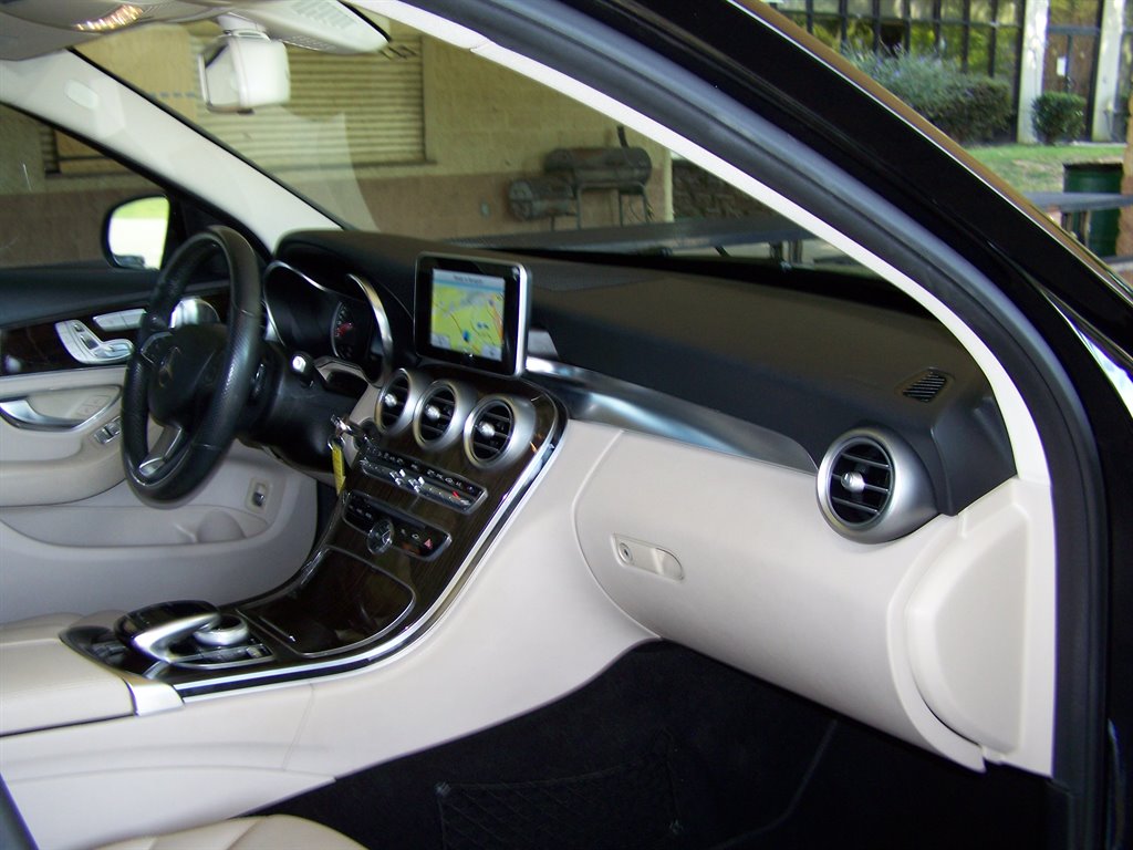 2015 Mercedes-Benz C-Class - $12,890