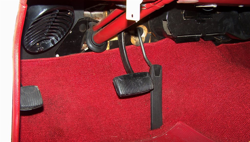 1961 Ford Galaxie Sunliner - $39,990