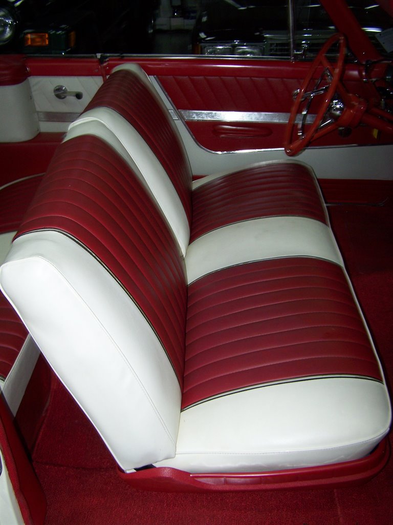 1961 Ford Galaxie Sunliner - $39,990