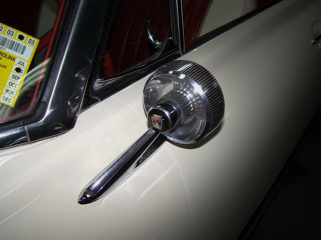 1961 Ford Galaxie Sunliner - $39,990