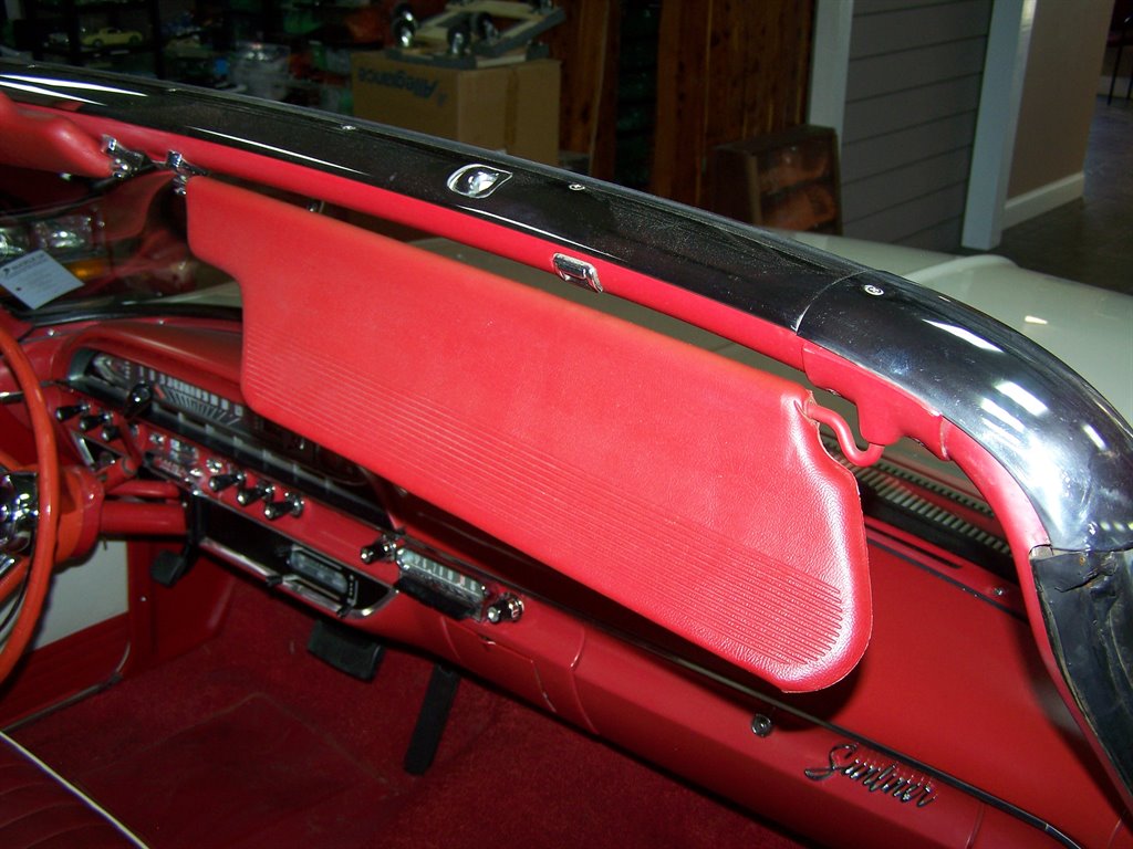 1961 Ford Galaxie Sunliner - $39,990